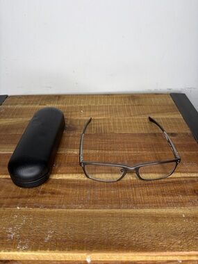 Oakley Plank Brushed Grey Frames And Case